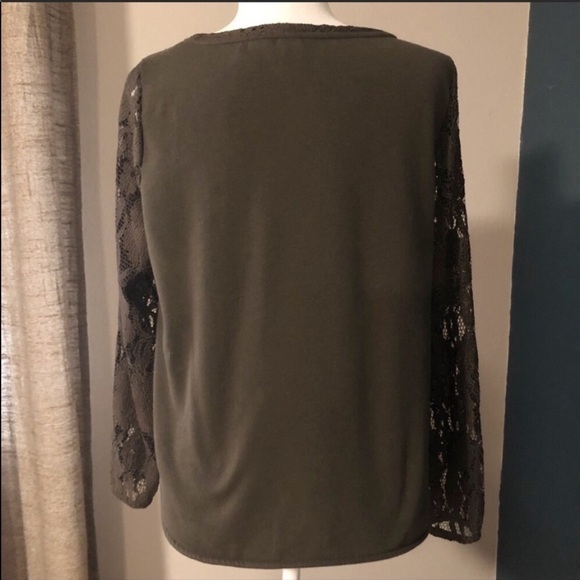 H&M olive green lace front top - Picture 6 of 8